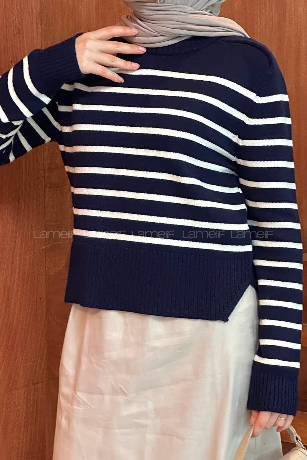 Navy Blue Medium Crew Neck Long Arm Jumper