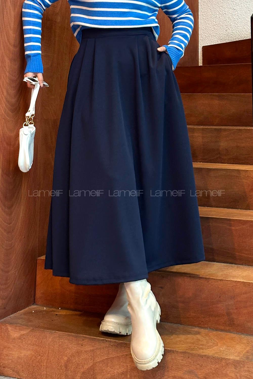 Lamelif Önü Pileli Scuba Kumaş Etek Lacivert