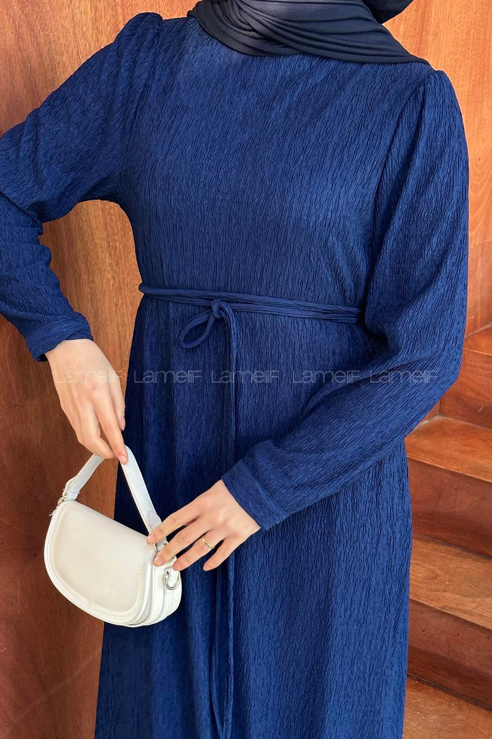 Lamelif Kuşak Bağlama Kıraşlı Tesettür Elbise Lacivert
