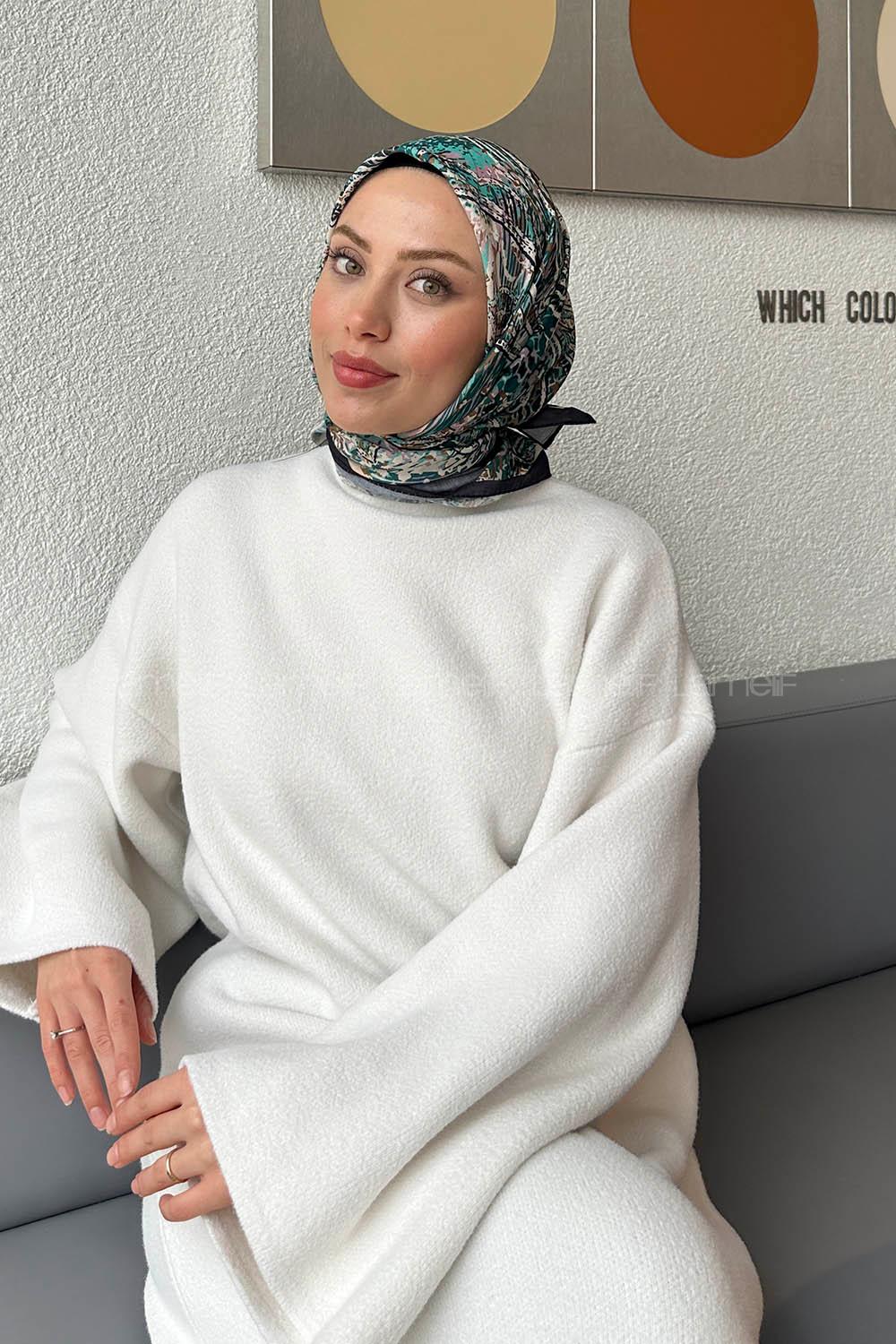 Green Cotton Fabric Striped Scarf