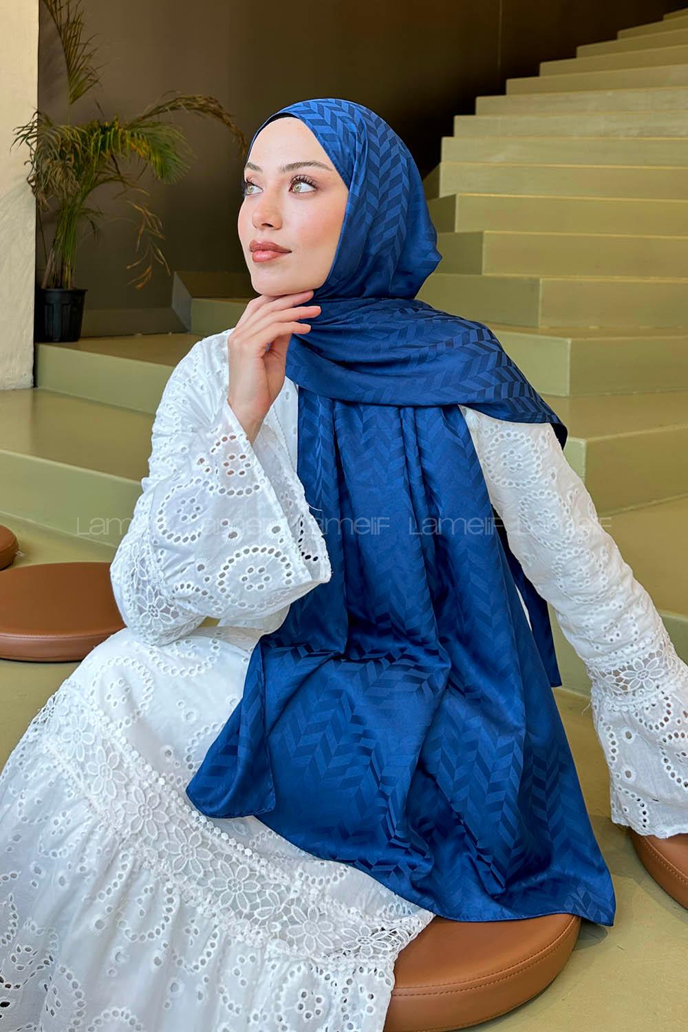 Lamelif Line Desen Jakar Serisi Şal Gece Mavisi