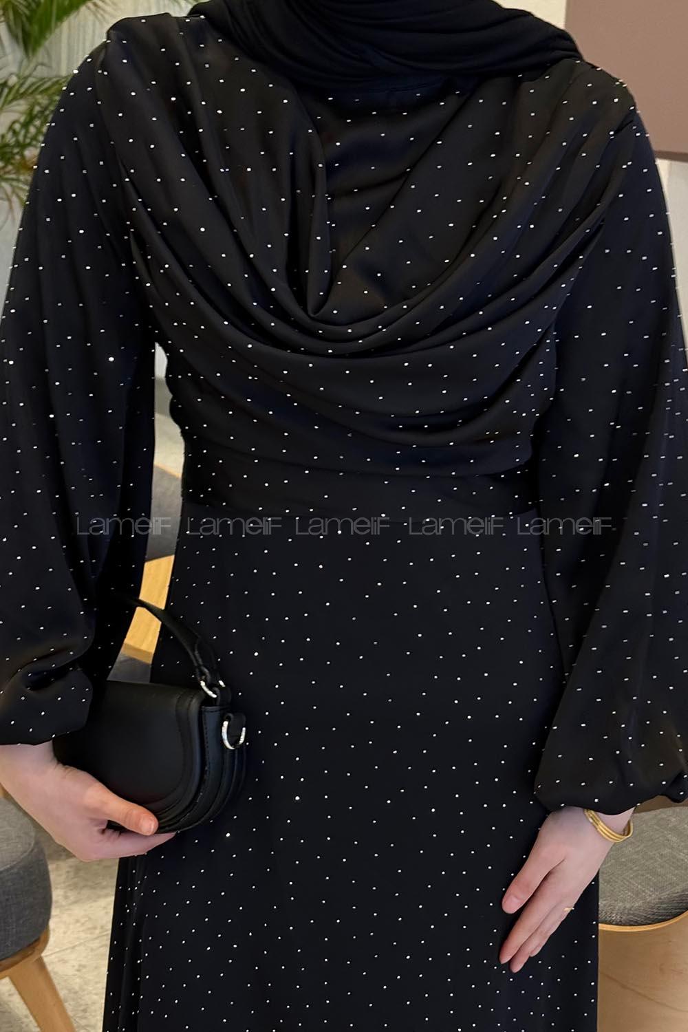 Lamelif Degaje Detaylı Saten Elbise Siyah