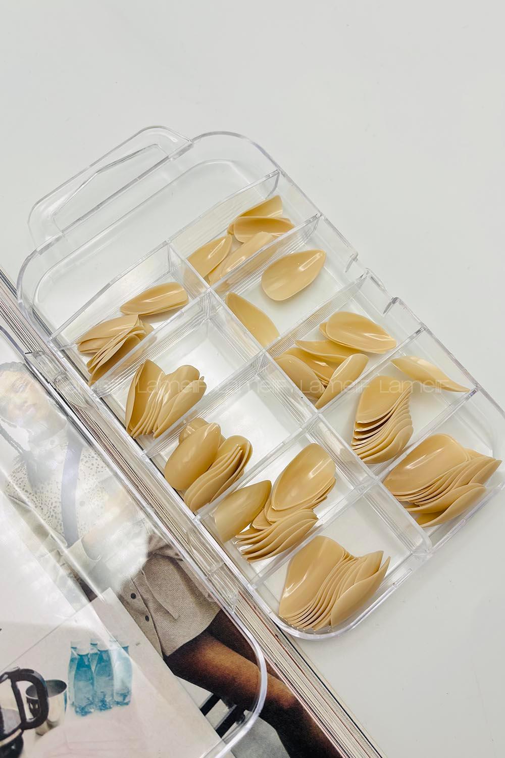 Lamelif Gold Beauty Takma Tırnak Badem Nude