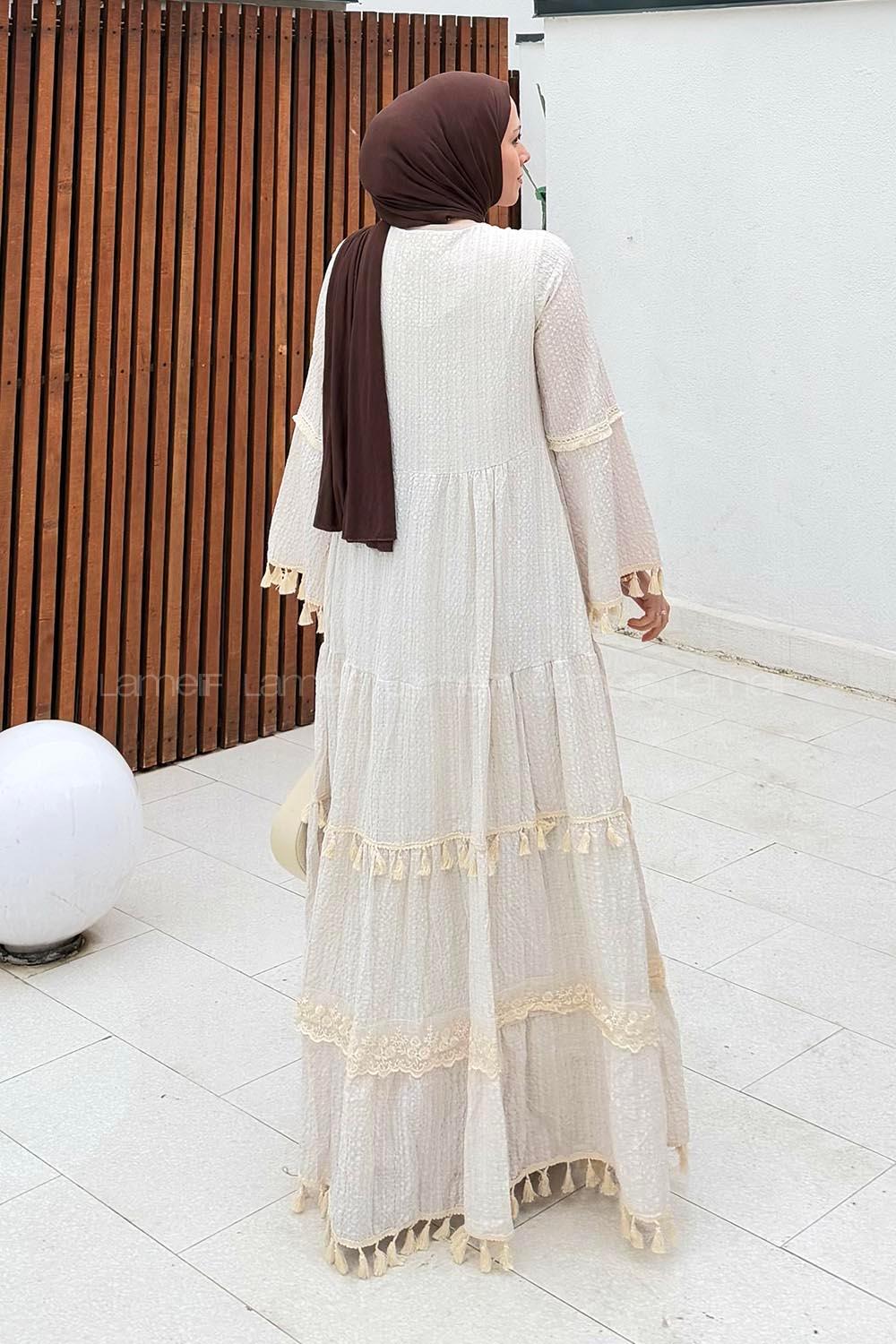 Lamelif Kat Detaylı Gofre Tesettür Elbise Bej