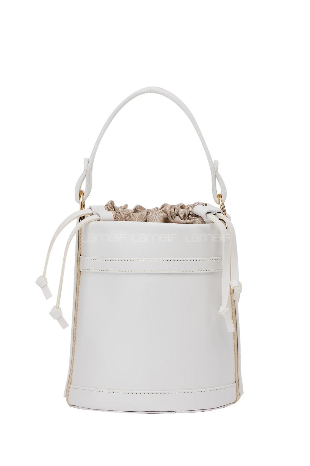 Lamelif Kova model Kontrast Dikişli Büzgülü Kapatma El ve Omuz Çanta Beyaz