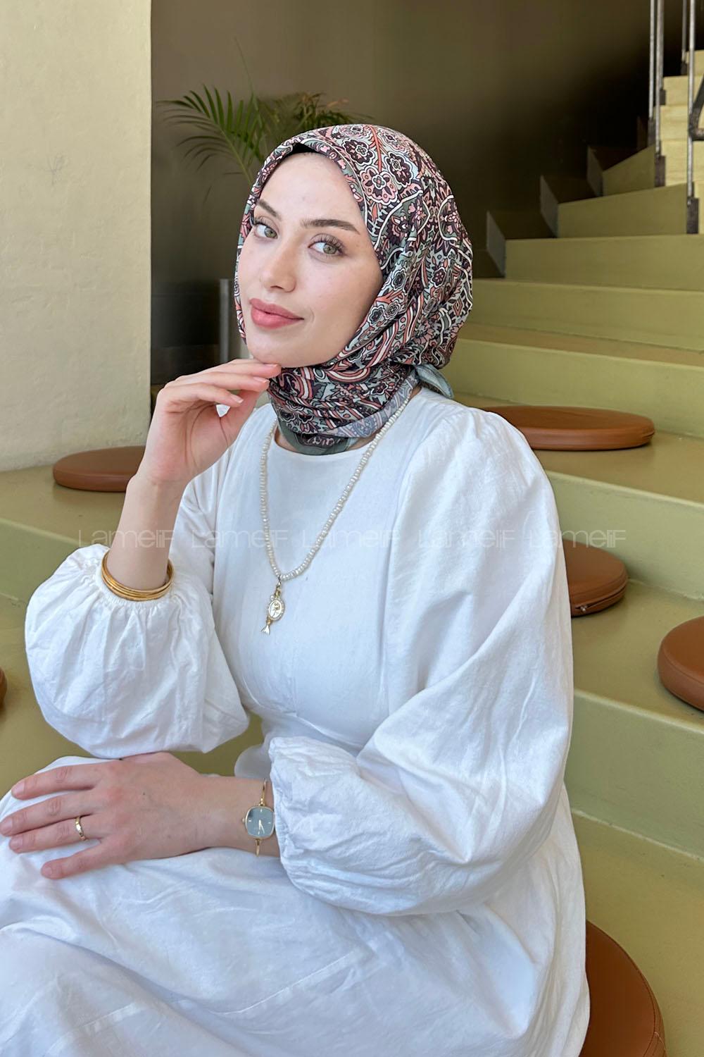 Lamelif Retro Desen Soft Eşarp Adaçayı