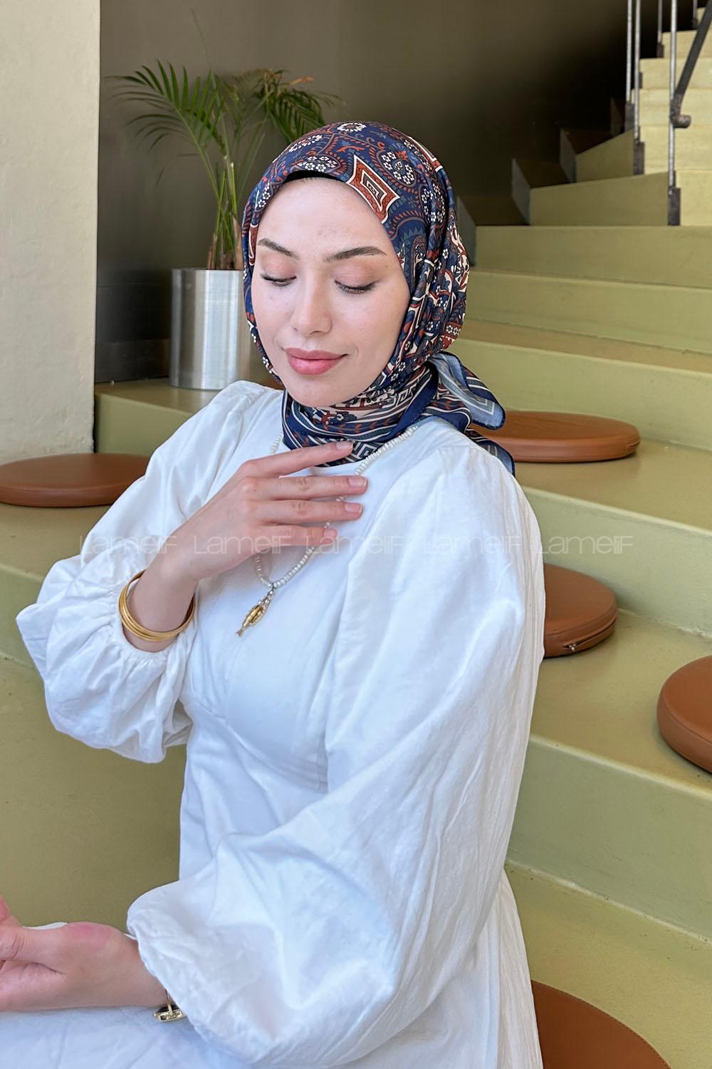 Lamelif Retro Desen Soft Eşarp Lacivert Kiremit