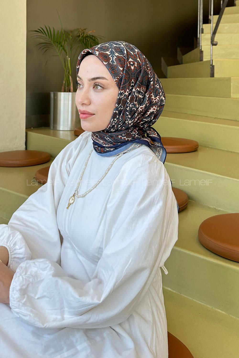 Lamelif Retro Desen Soft Eşarp Lacivert Kiremit