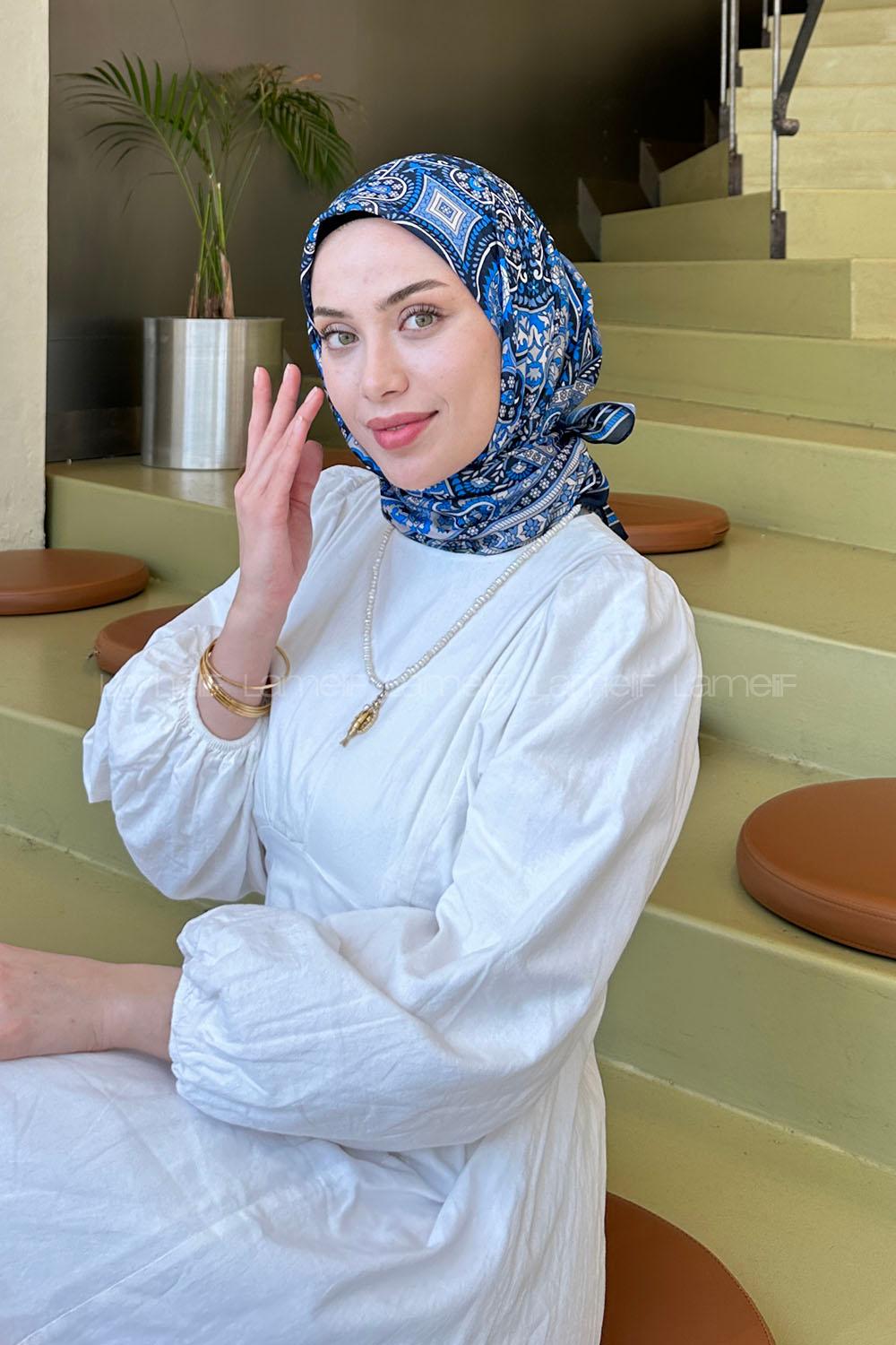 Lamelif Retro Desen Soft Eşarp Lacivert Mavi