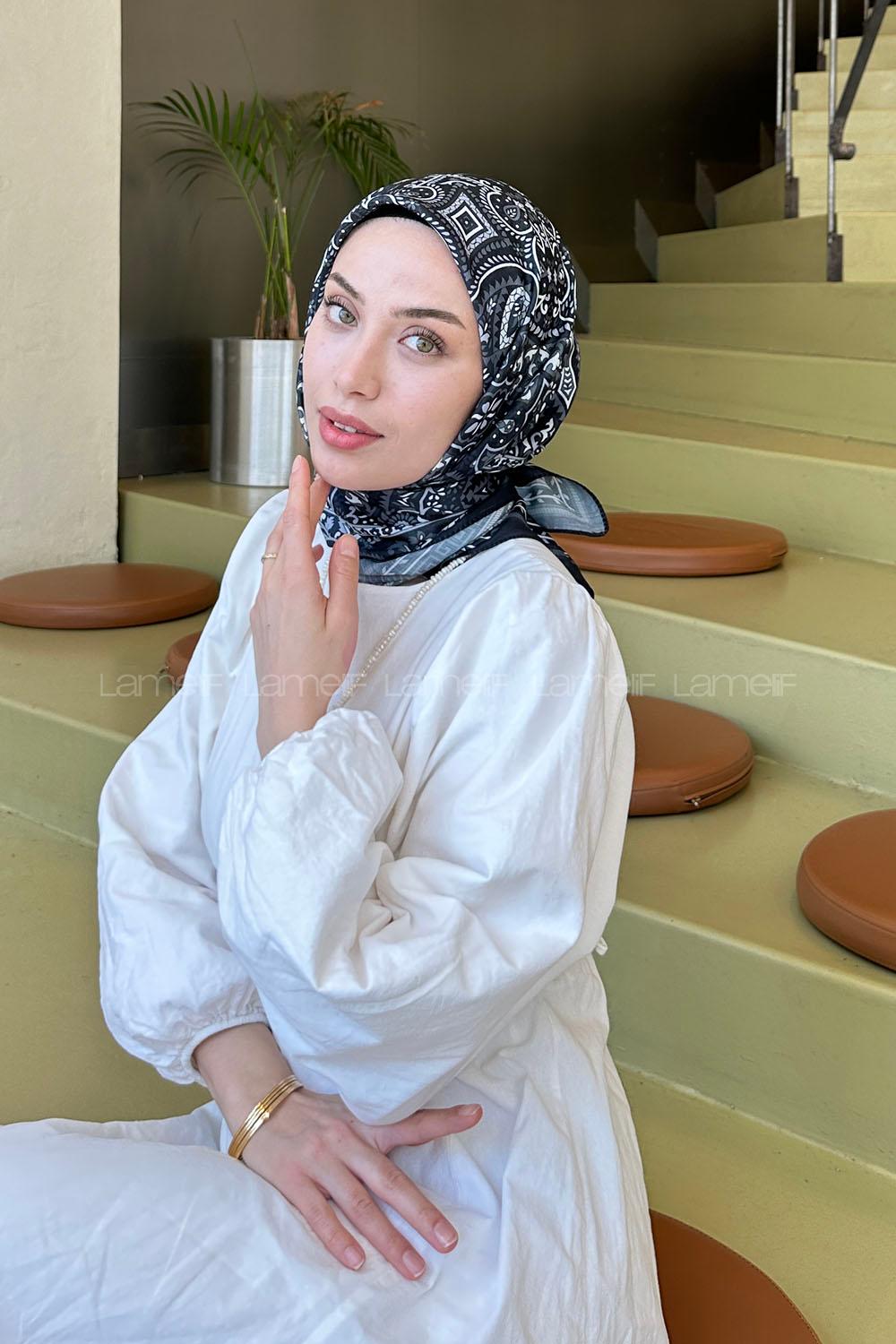 Lamelif Retro Desen Soft Eşarp Siyah