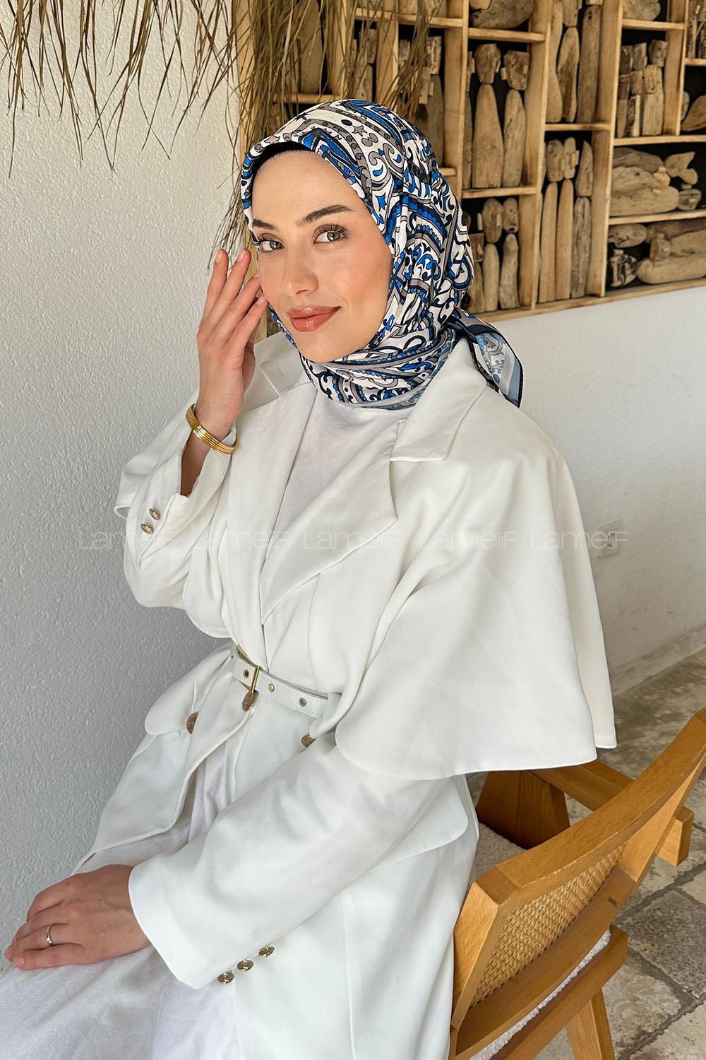 Lamelif Retro Desen Soft Eşarp Ekru Lacivert