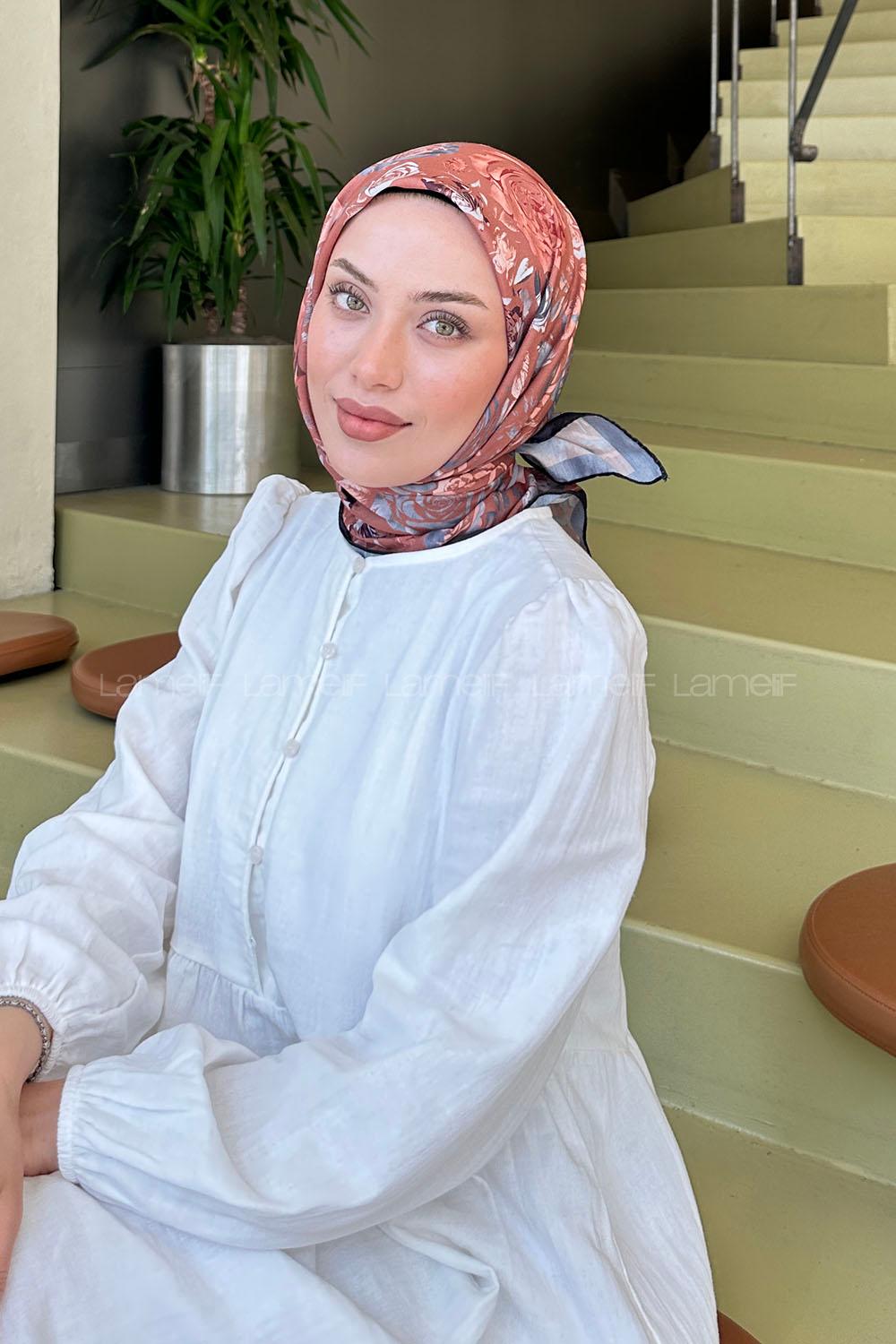 Lamelif Çiçek Desen Modal Eşarp Sütlü Kahve