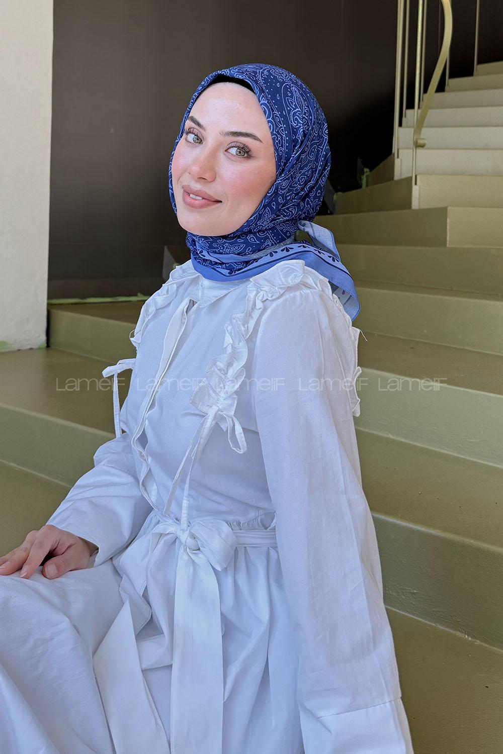 Lamelif Retro Desen Kokulu Prime Soft Eşarp Gece Mavisi