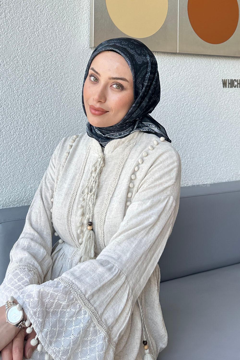 Lamelif Retro Desen Soft Eşarp Siyah