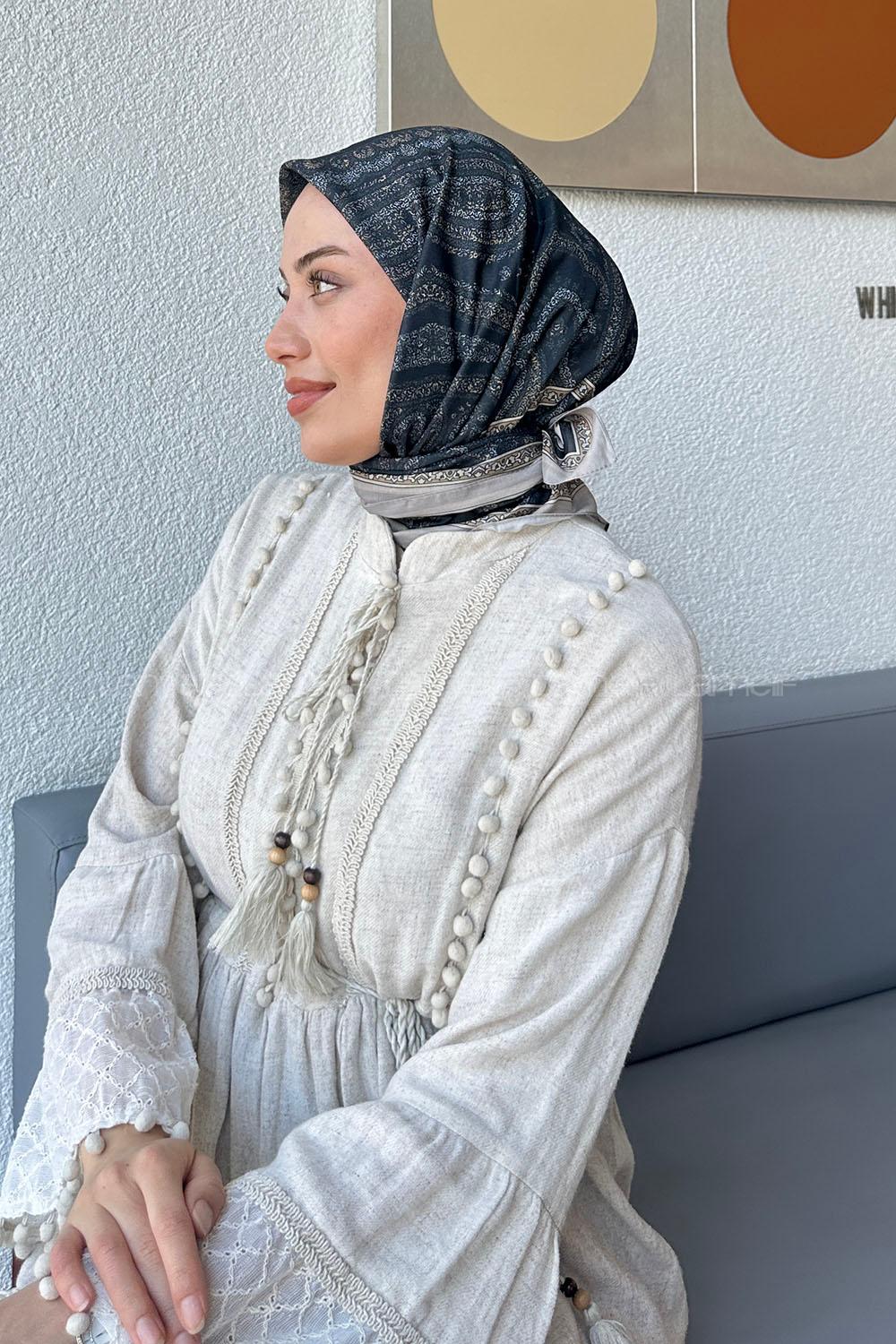 Lamelif Retro Desen Soft Eşarp Siyah Vizon