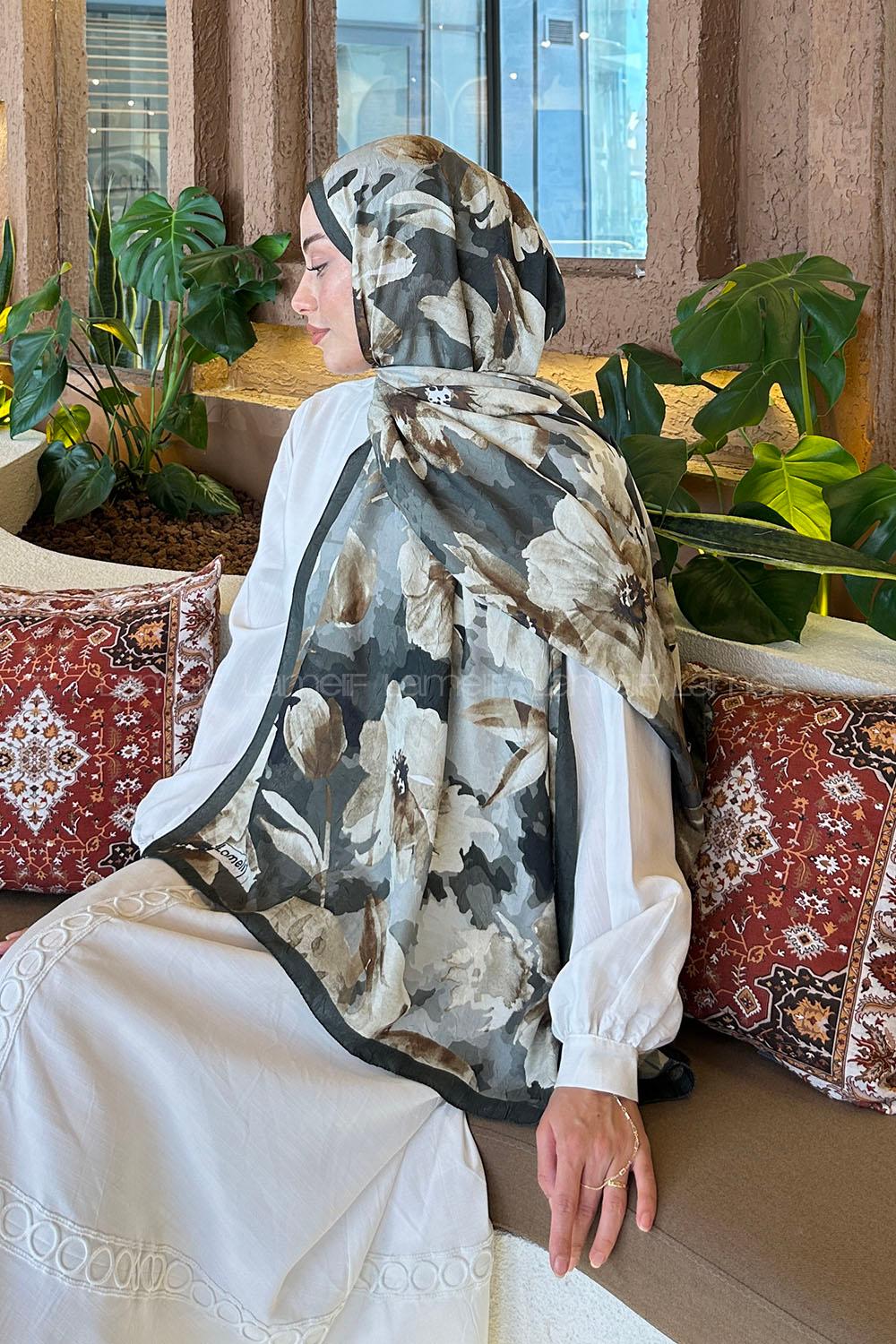 Lamelif Çiçek Desen Bambu Şal Haki