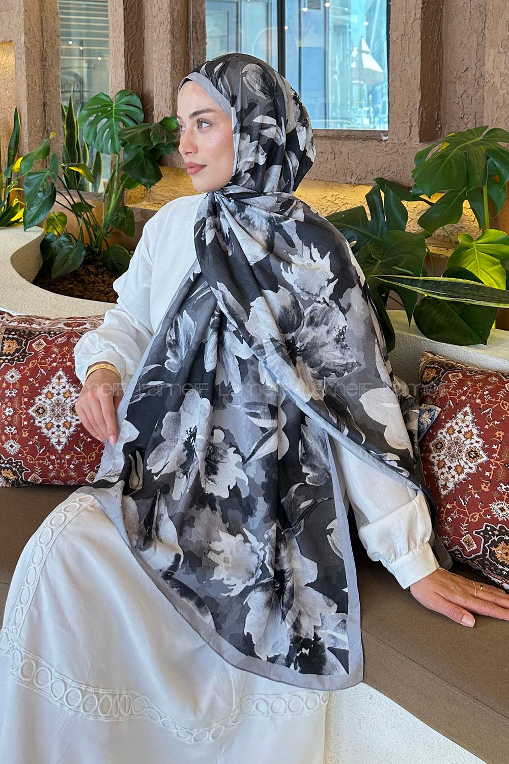 Lamelif Çiçek Desen Bambu Şal Siyah