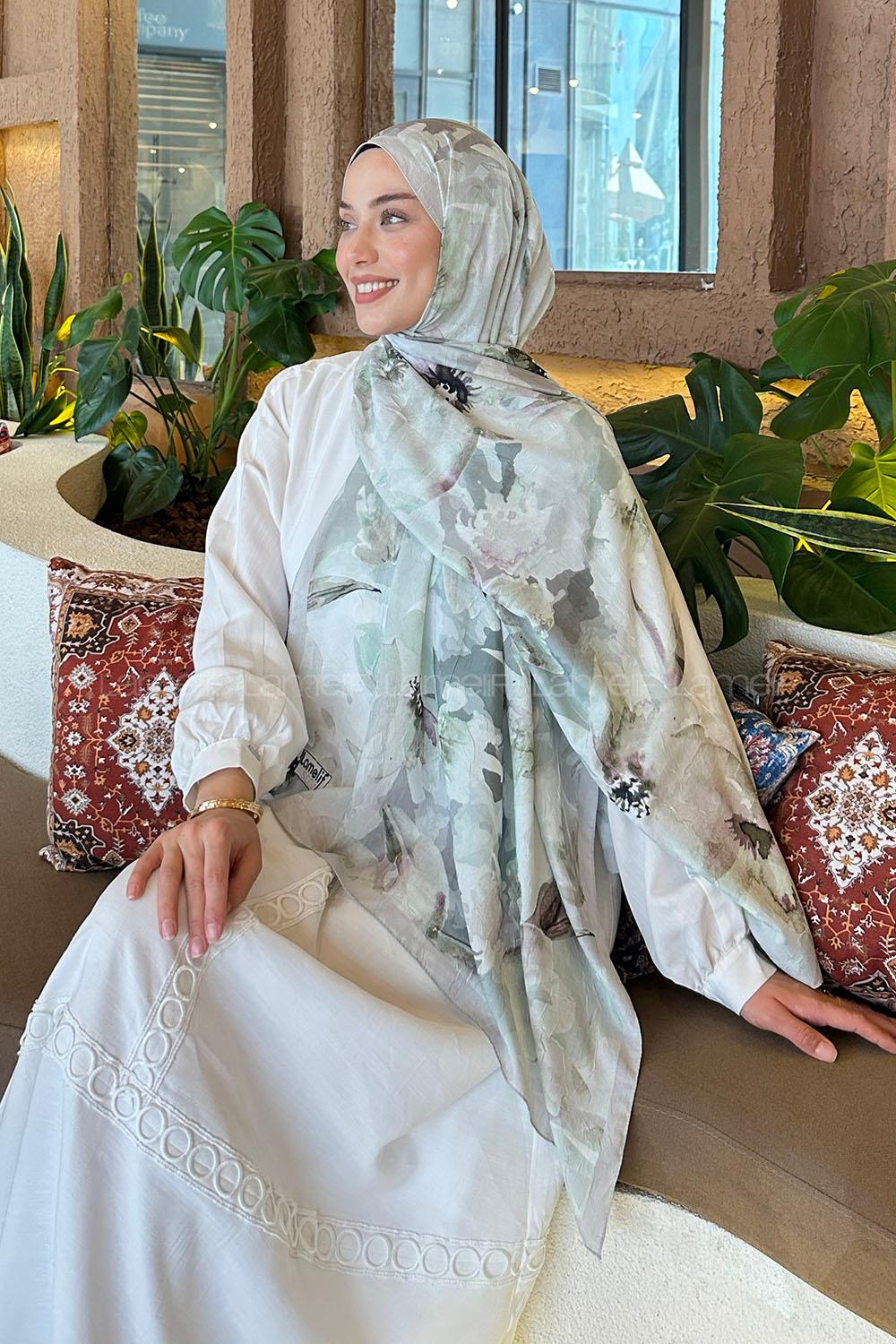 Lamelif Çiçek Desen Bambu Şal Taş