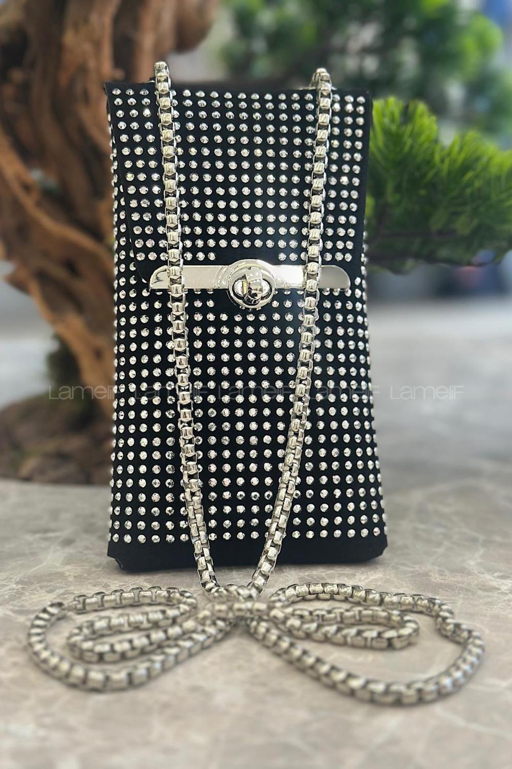 Lamelif Gümüş Zincır Askılı Taşlı Telefonluk Siyah