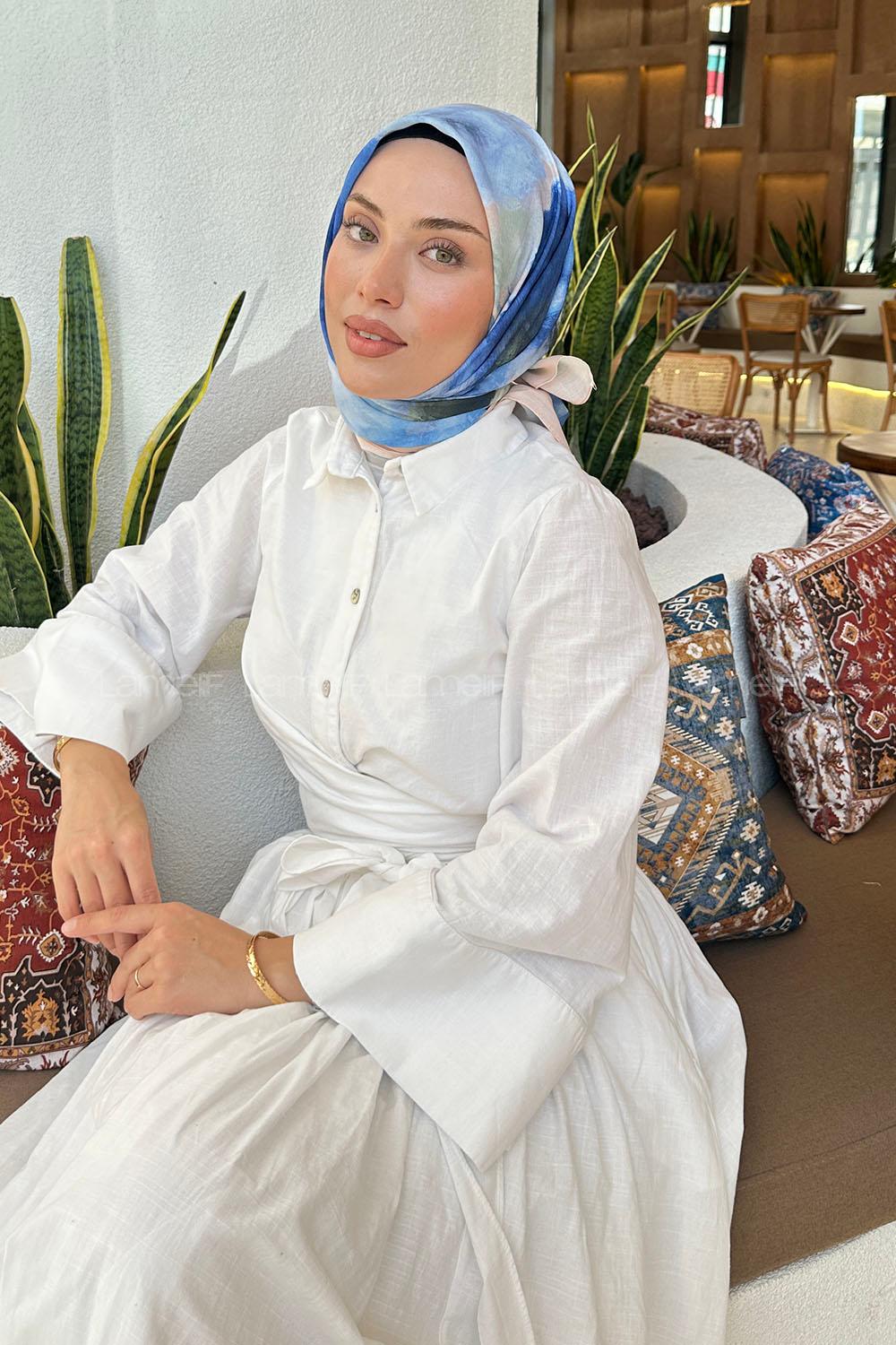 Lamelif Batik Çiçek Desen Soft Eşarp Mavi Bej