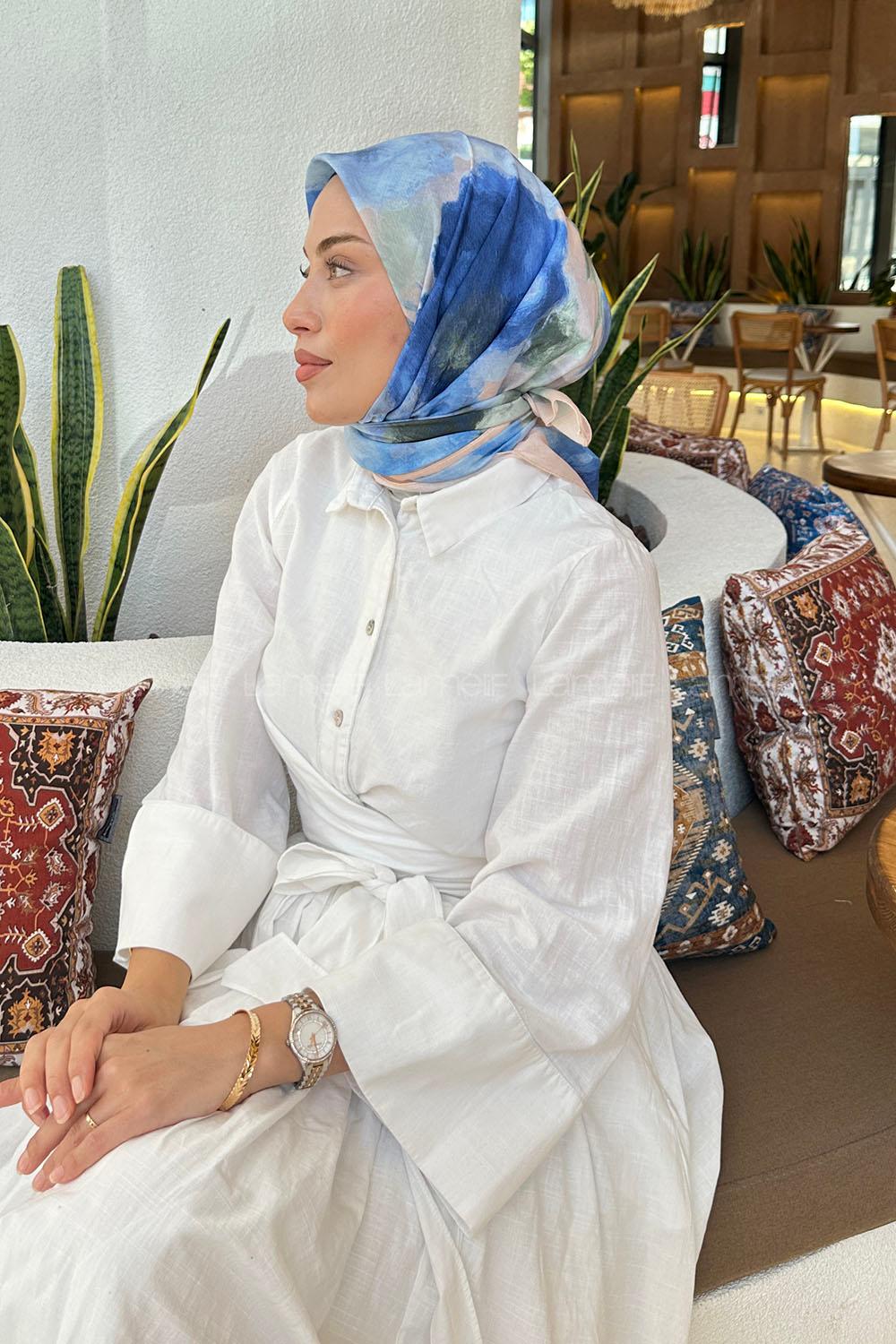 Lamelif Batik Çiçek Desen Soft Eşarp Mavi Bej