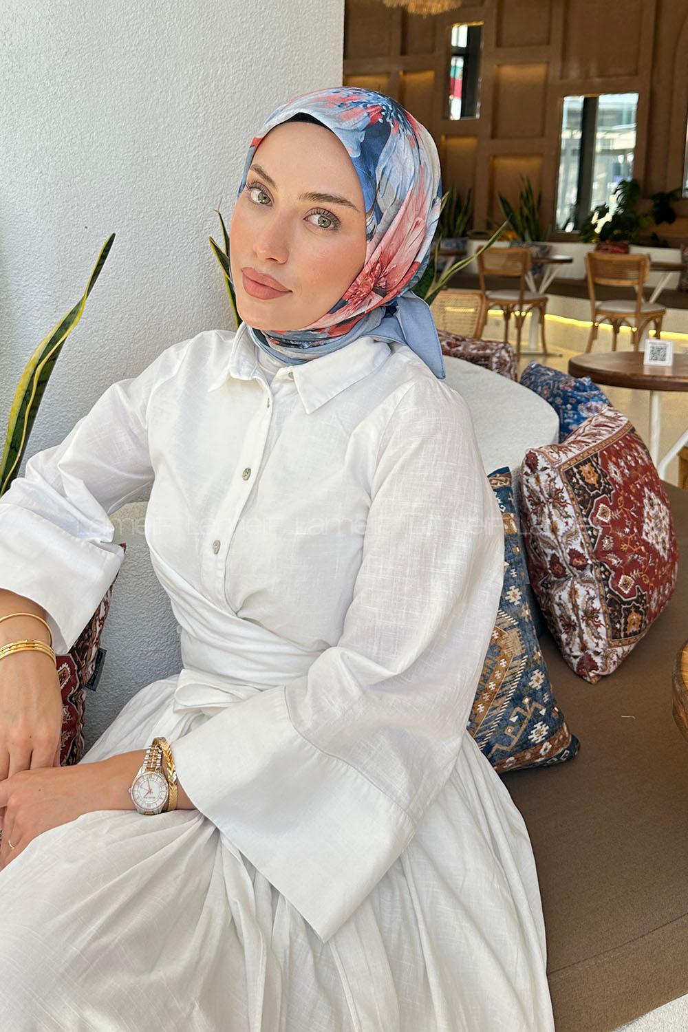 Lamelif Çiçek Desen Soft Eşarp Gök Mavisi