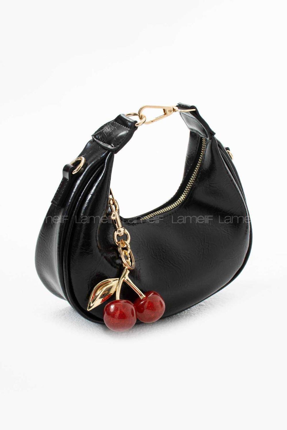 Lamelif Betty Model Charm Hediyeli Kadın El Ve Omuz Çantası Siyah