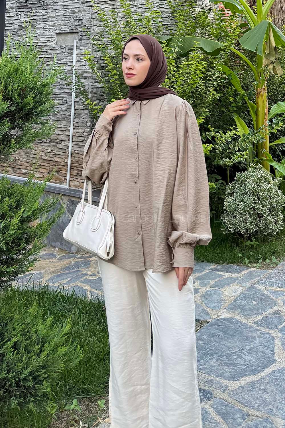 Pale Brown Shirt Collar Balloon Sleeve Arm Combed Fabric Unprinted Shirt