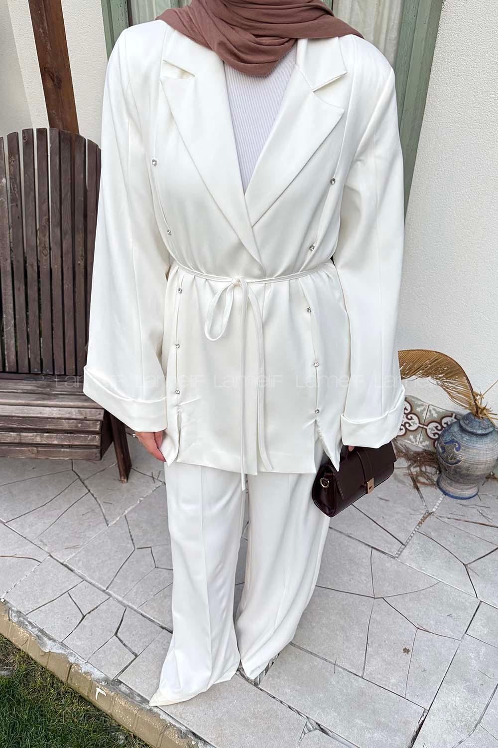 Lamelif Derin Pens Detaylı Tesettür Takım Beyaz
