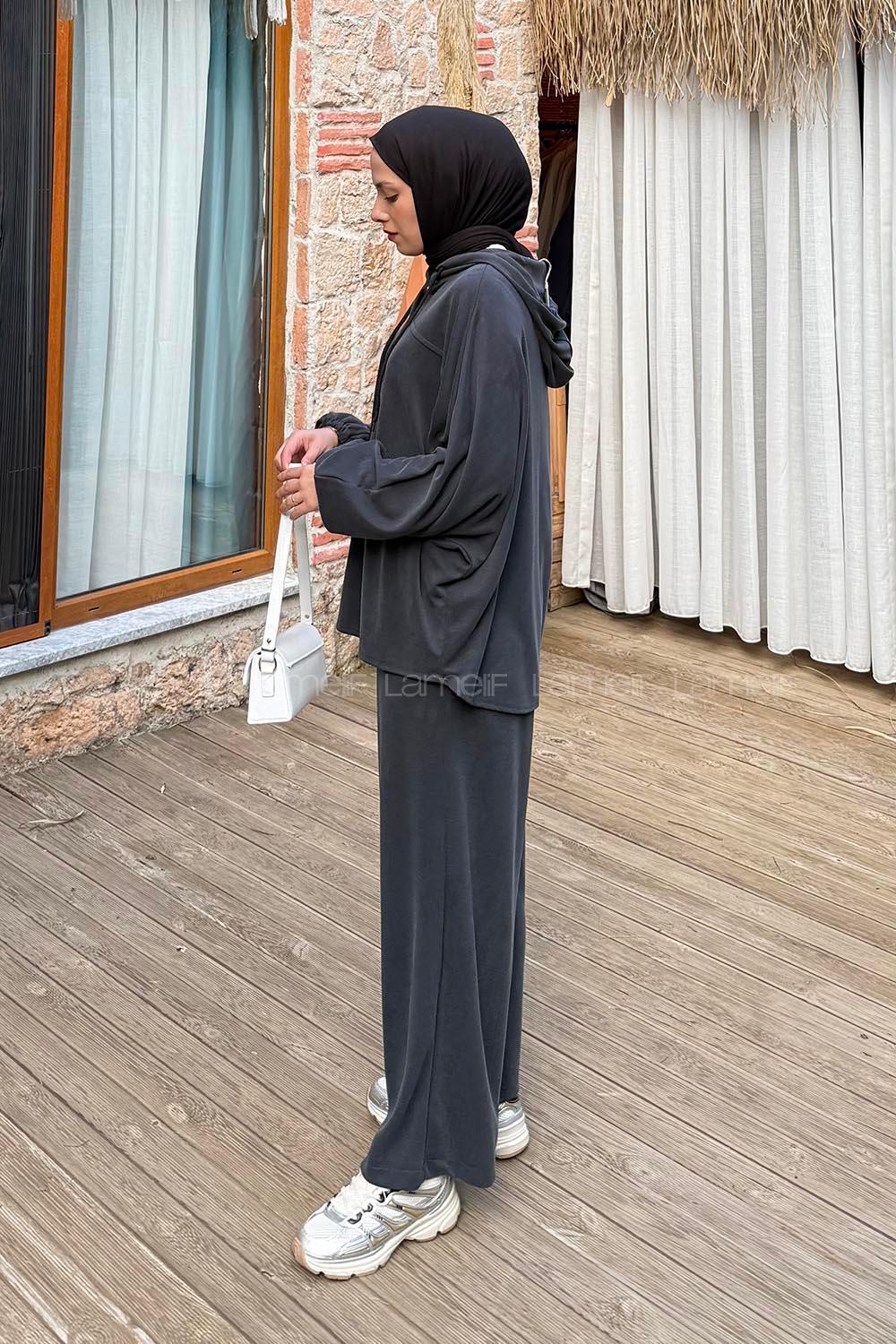 Lamelif Kapüşonlu Roba Detaylı Takım Antrasit