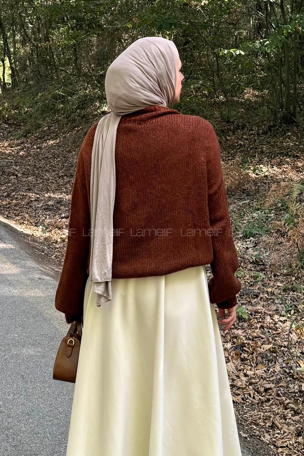 Lamelif Dik Yaka Balon Kazak Tarçın