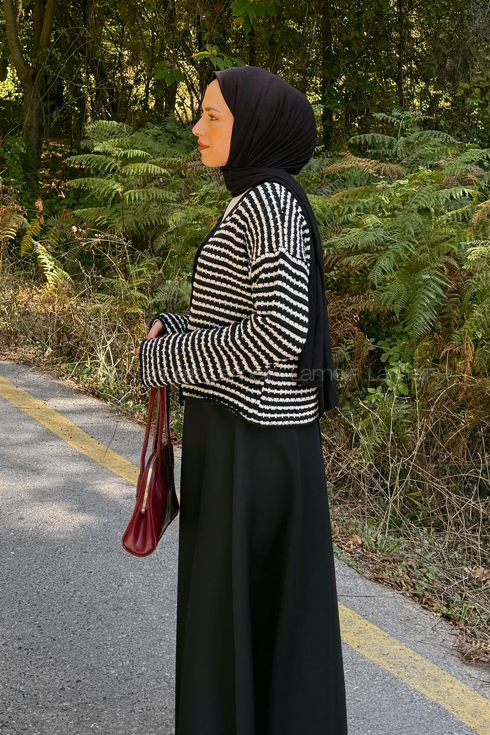 Lamelif İnce Çizgili Triko Hırka Siyah