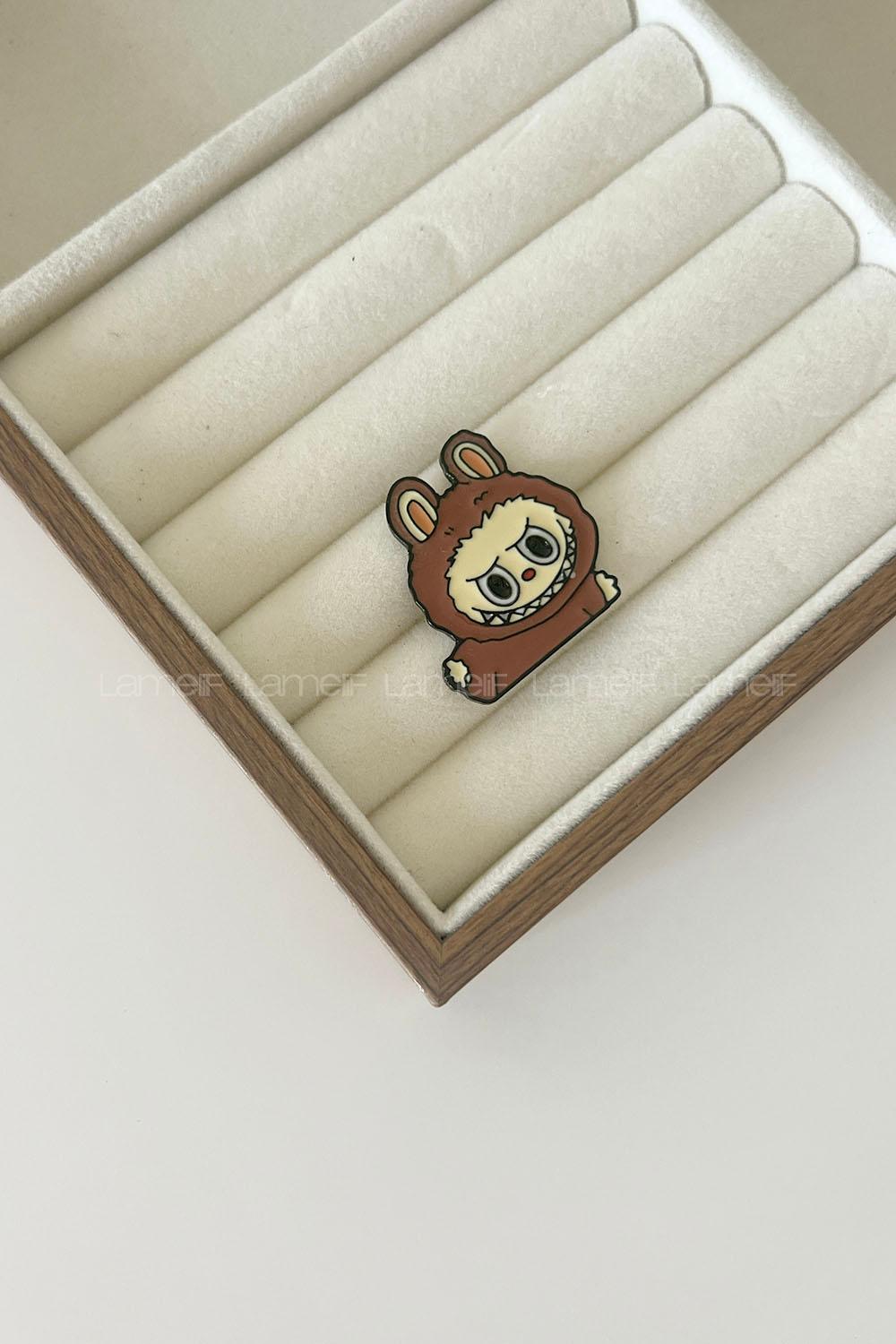 Modalamelif Labubu Demir Broş