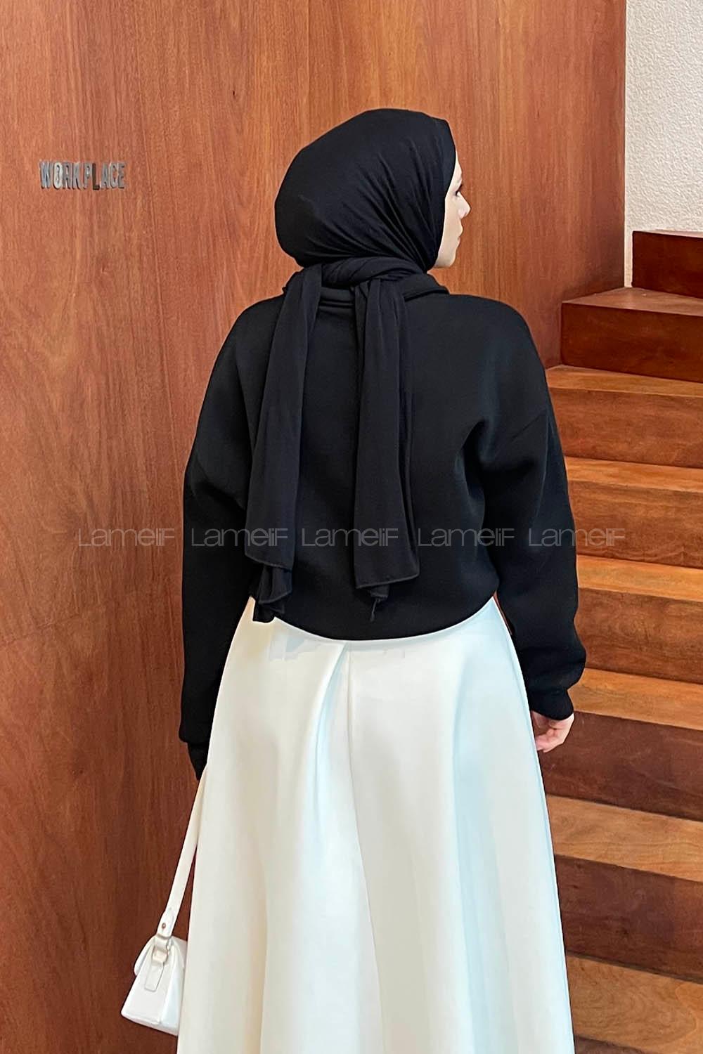 Black Neckband Long Arm Printed Sweatshirt