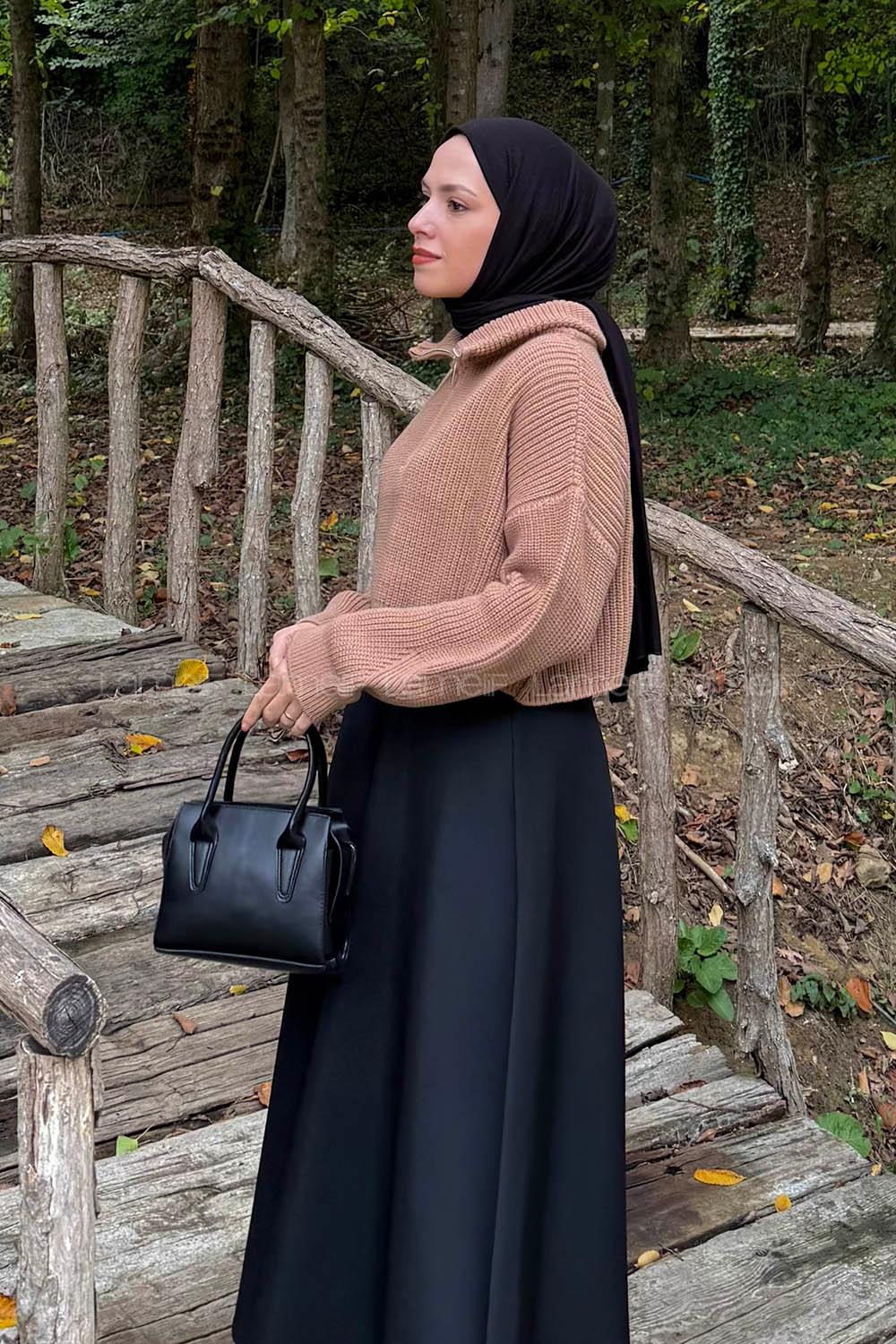 Camel Zippered Neck Long Arm Jumper