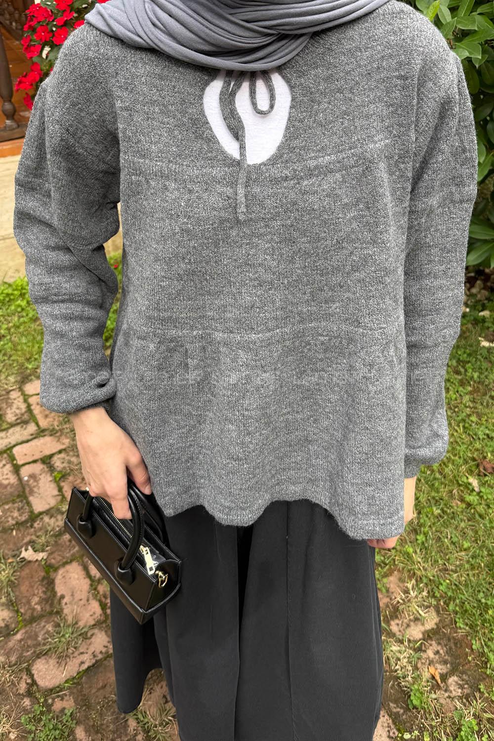 Lamelif Yakası Bağcıklı Triko Kazak Antrasit