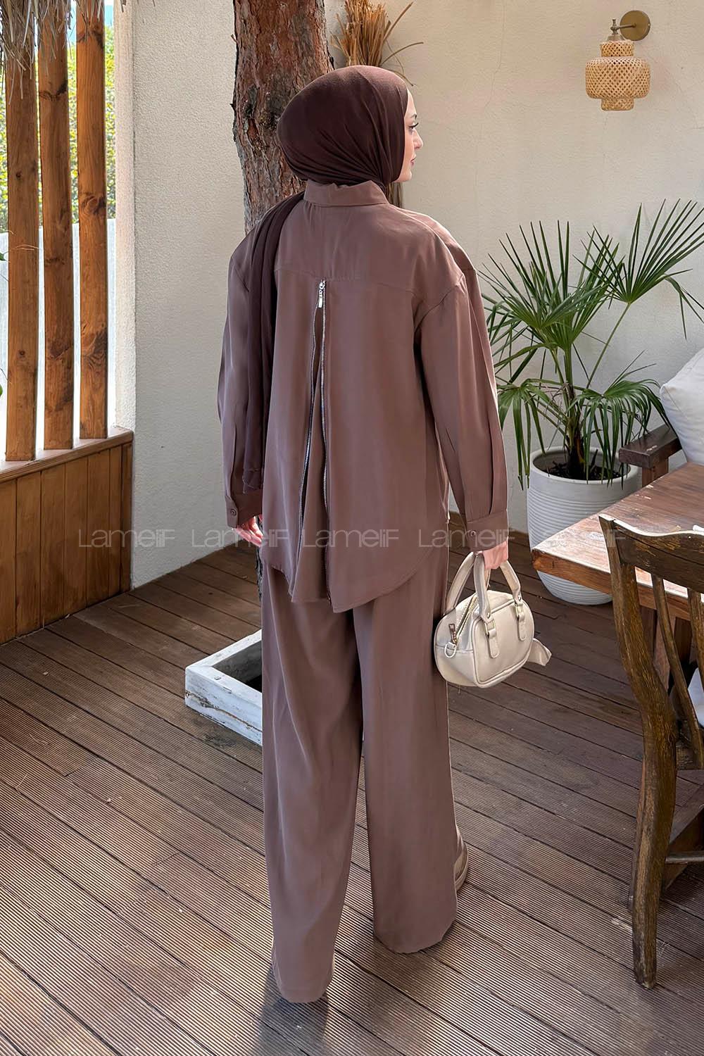 Lamelif Sırt Fermuar Detaylı Pantolonlu Takım Kahverengi