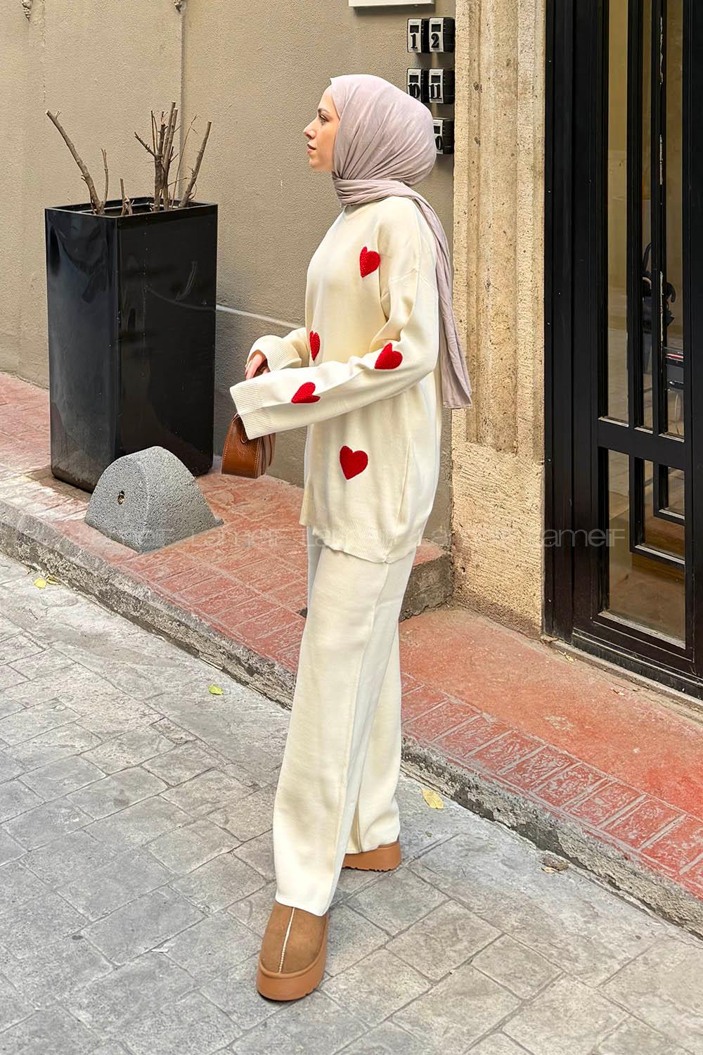 Lamelif Kalpli Pantolonlu Triko Takım Bej