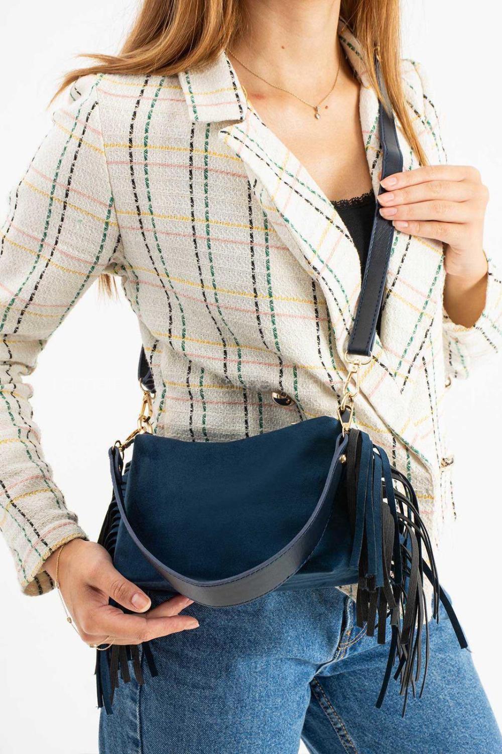 Lamelif Süet Püsküllü Kadın Omuz Çantası Lacivert