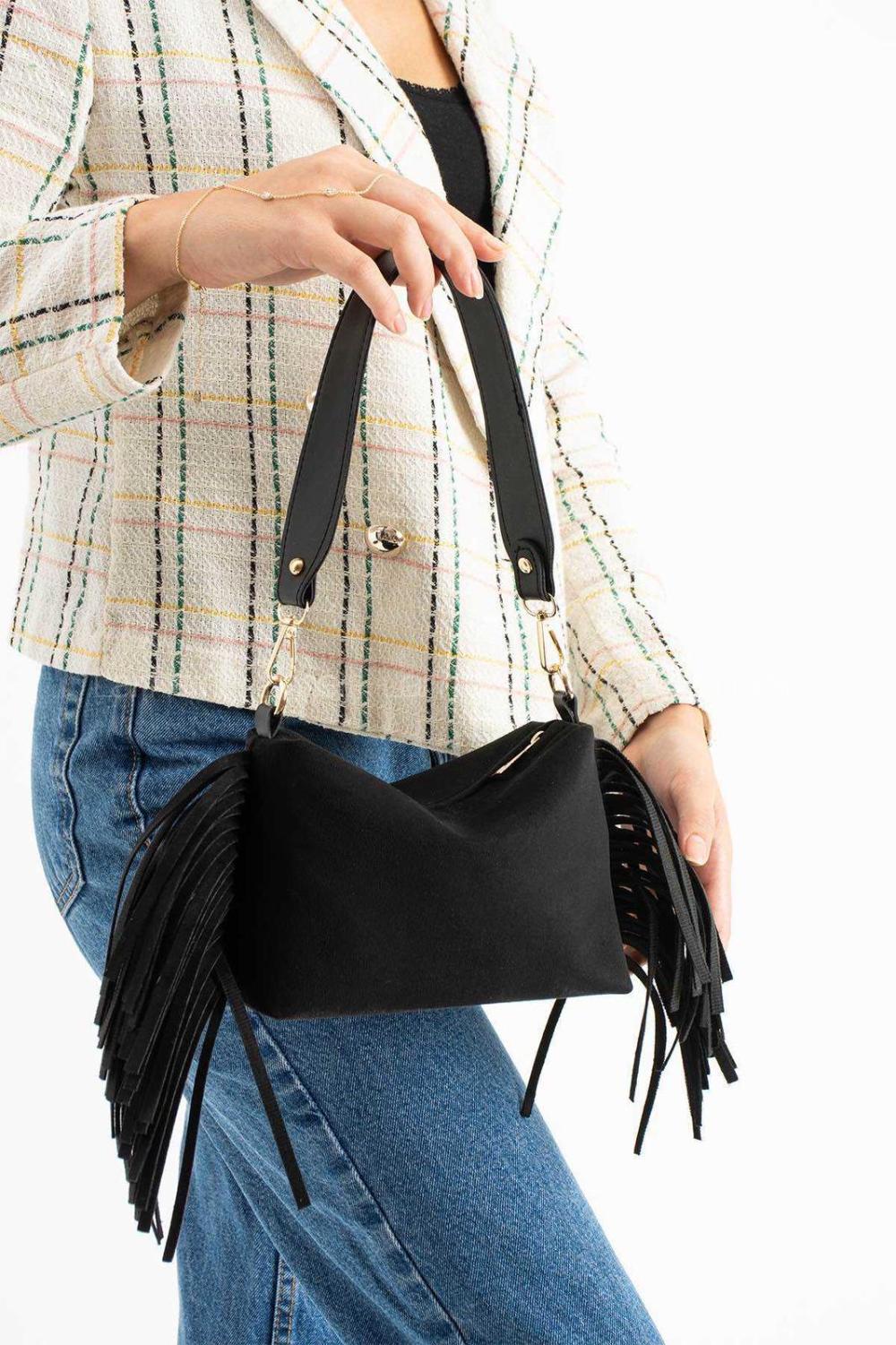 Lamelif Süet Püsküllü Kadın Omuz Çantası Siyah