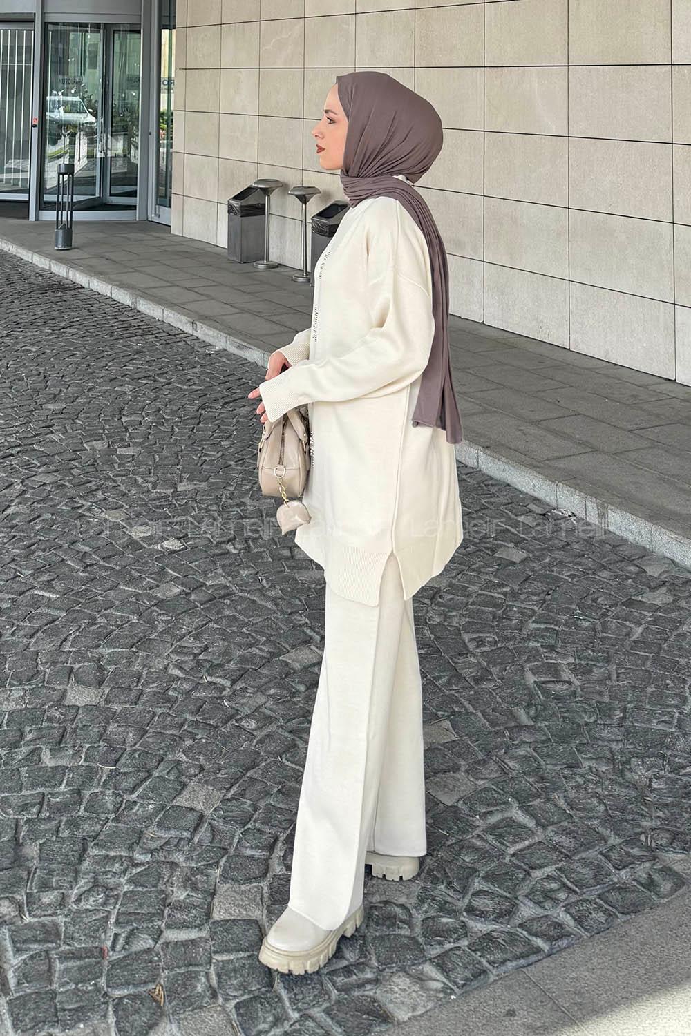 Lamelif İnci İşlemeli Tesettür Takım Krem