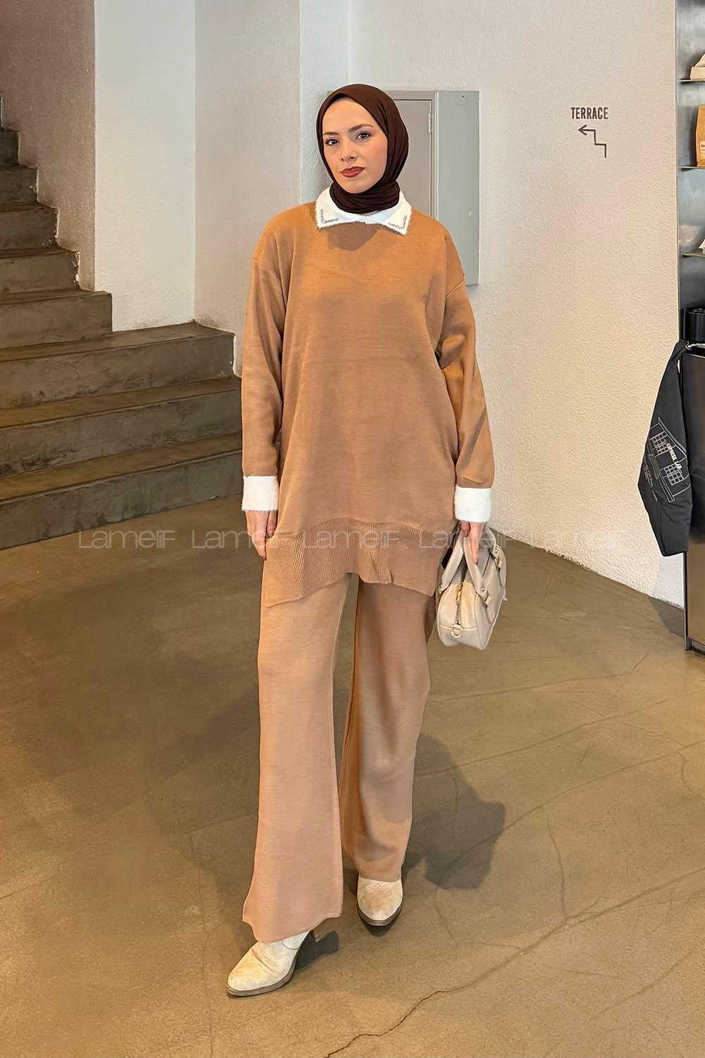 Lamelif Yakası Taşlı Triko Takım Camel