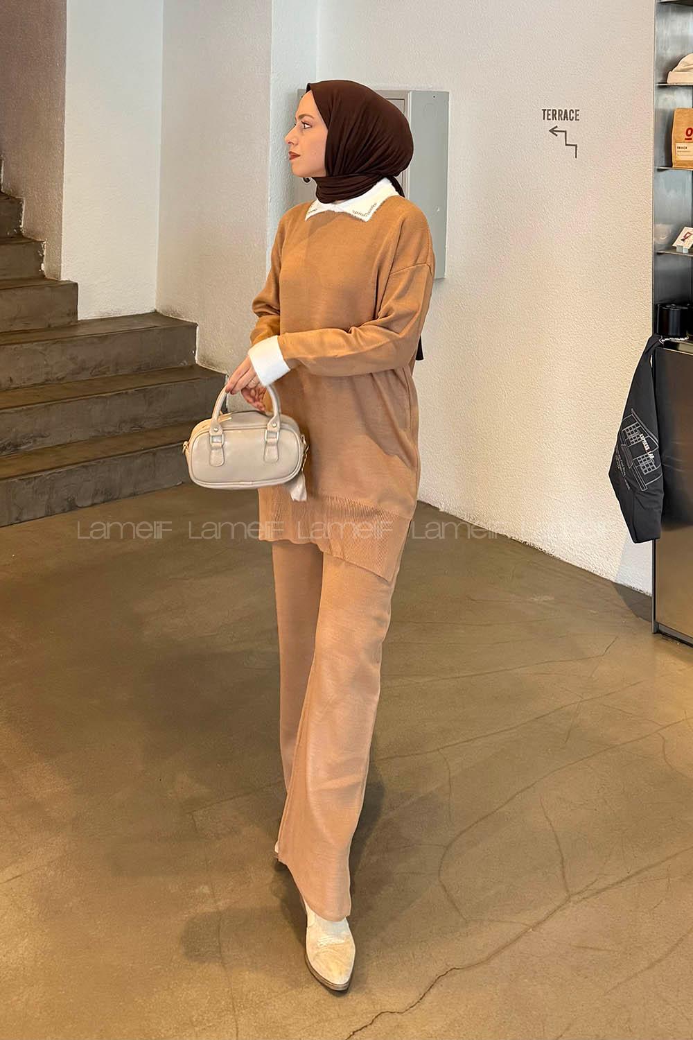 Lamelif Yakası Taşlı Triko Takım Camel