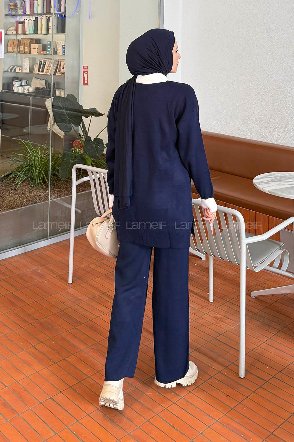 Lamelif Yakası Taşlı Triko Takım Lacivert