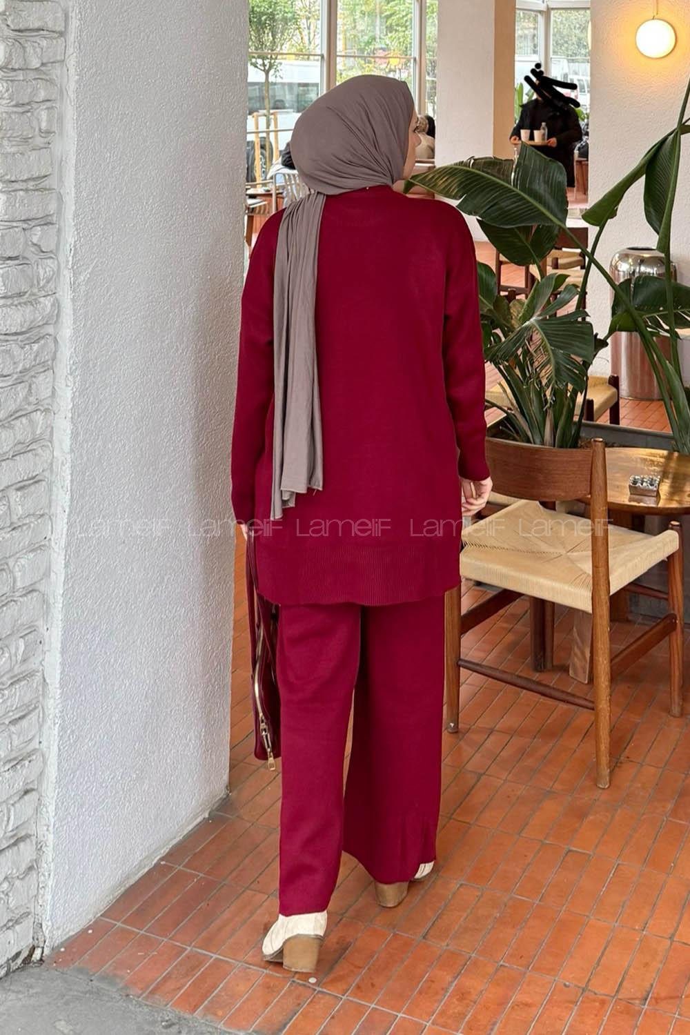 Lamelif Çiçek Aksesuarlı Triko Takım Bordo