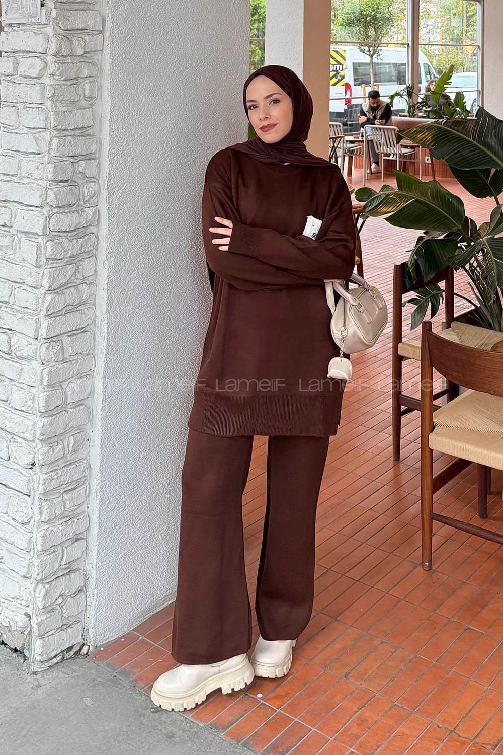 Bitter Brown Crew Neck Long Arm Knitwear Regular Trousers Comfortable Suit