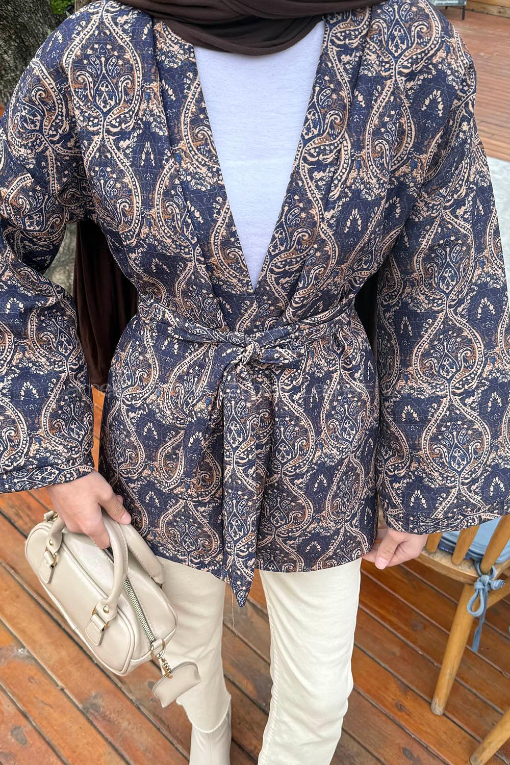 Lamelif Etnik Desen Kapitone Ceket Lacivert