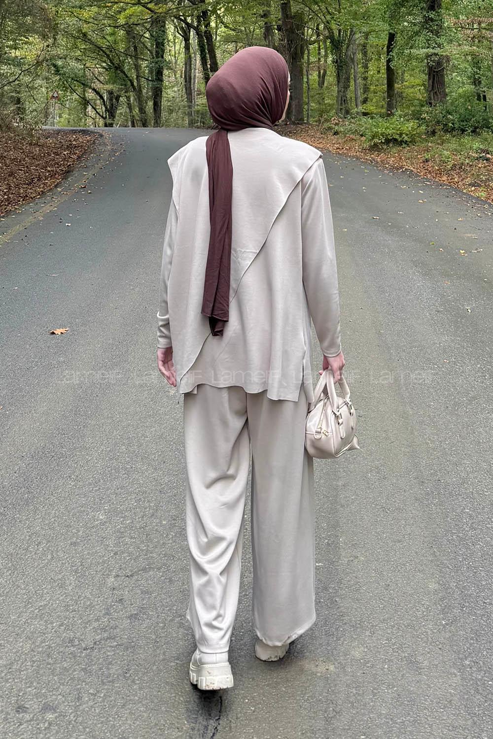 Lamelif Pelerinli Tesettür Takım Bej