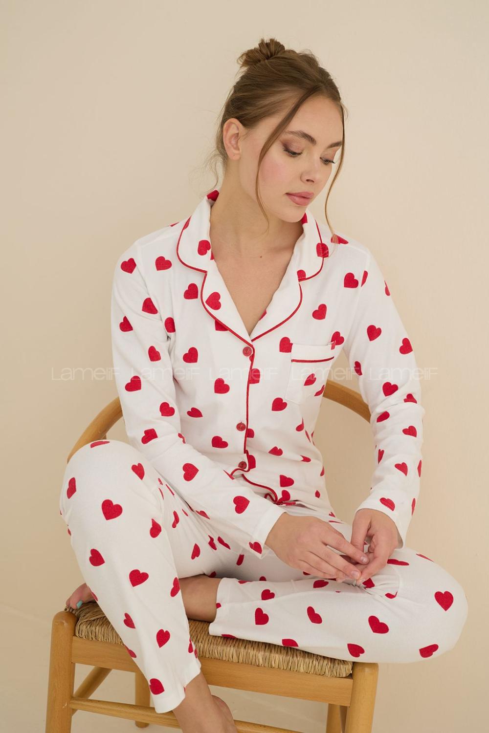 Lamelif Yakalı Düğmeli Pijama Takımı