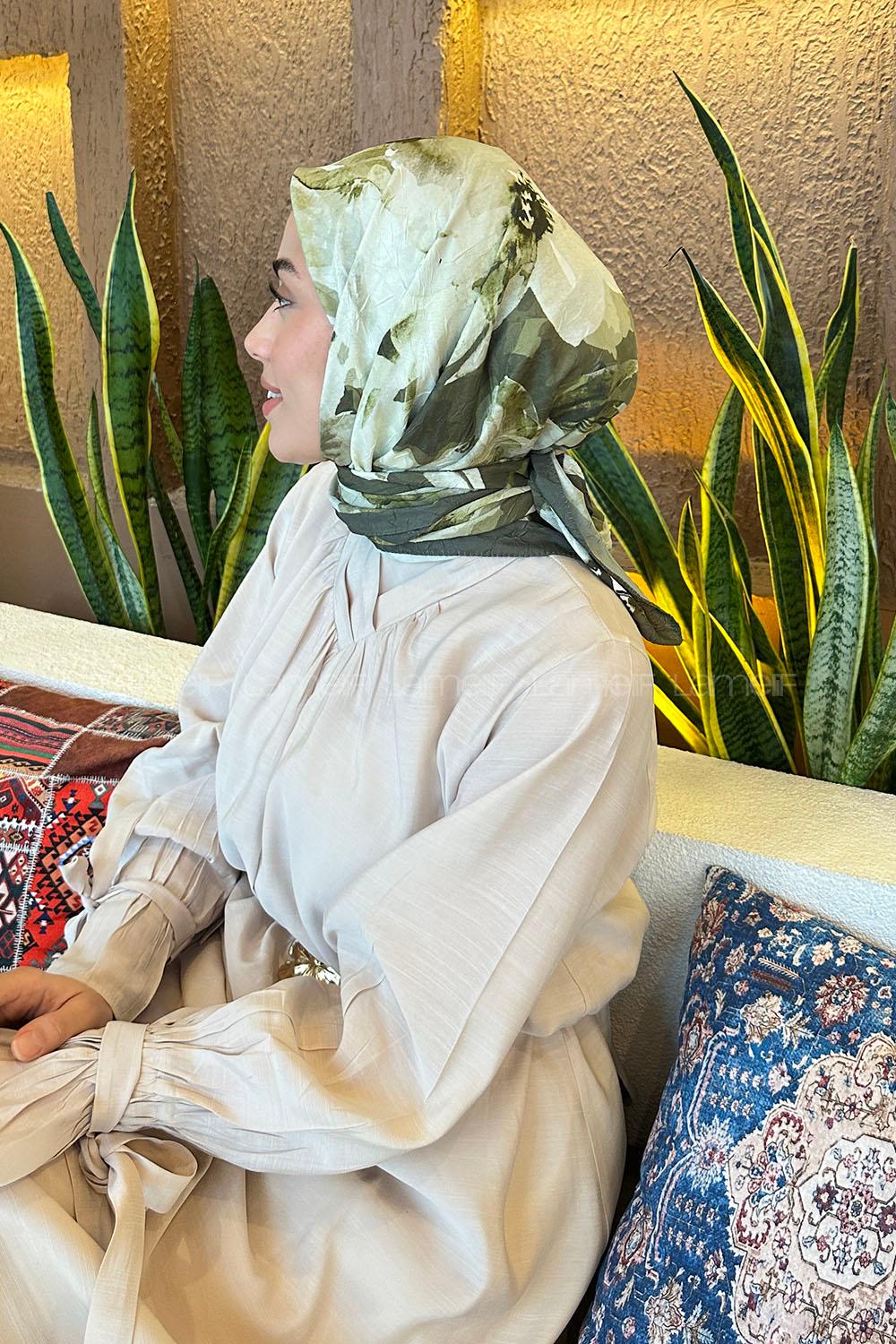 Lamelif Çiçek Desen Bambu Eşarp Adaçayı